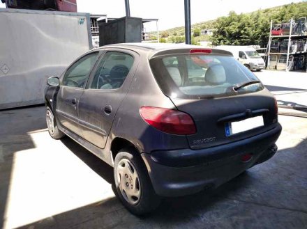 Vehiculo en el desguace: PEUGEOT 206 BERLINA XT