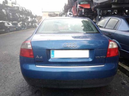 Vehiculo en el desguace: AUDI A4 BERLINA (8E) 1.9 TDI (96kW)