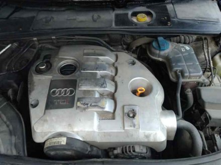 Vehiculo en el desguace: AUDI A4 BERLINA (8E) 1.9 TDI (96kW)