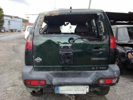 Vehiculo en el desguace: NISSAN TERRANO/TERRANO.II (R20) SE (3-ptas.)