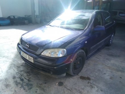 Vehiculo en el desguace: OPEL ASTRA G BERLINA Club