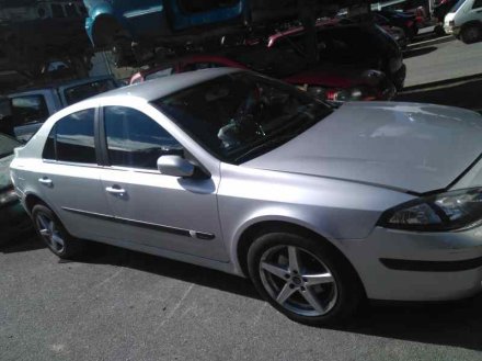 Vehiculo en el desguace: RENAULT LAGUNA II (BG0) Authentique