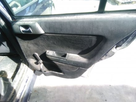 Vehiculo en el desguace: OPEL ASTRA G BERLINA Club