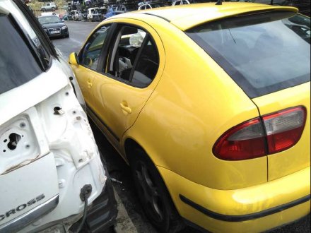 Vehiculo en el desguace: SEAT LEON (1M1) Signo