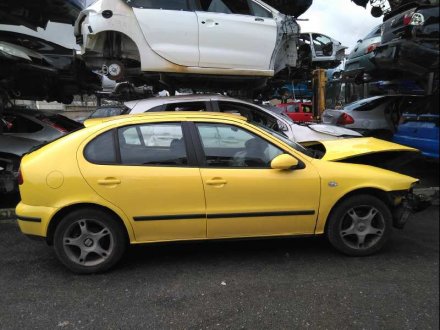 Vehiculo en el desguace: SEAT LEON (1M1) Signo