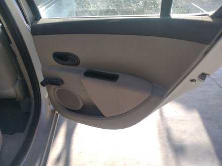 Vehiculo en el desguace: RENAULT CLIO III Confort Dynamique
