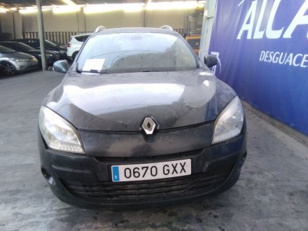 Vehiculo en el desguace: RENAULT MEGANE III SPORT TOURER Dynamique