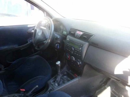 Vehiculo en el desguace: FIAT STILO (192) 1.9 JTD 115