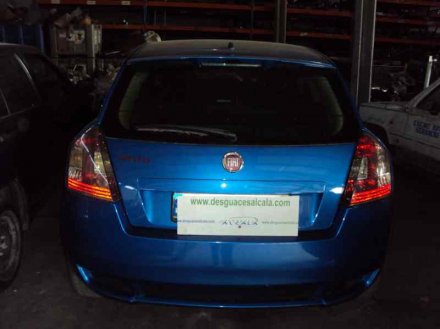 Vehiculo en el desguace: FIAT STILO (192) 1.9 JTD 115