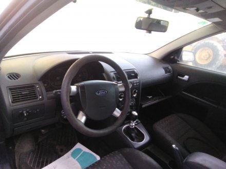 Vehiculo en el desguace: FORD Mondeo Berlina (GE) 2.0 16V DI TD CAT