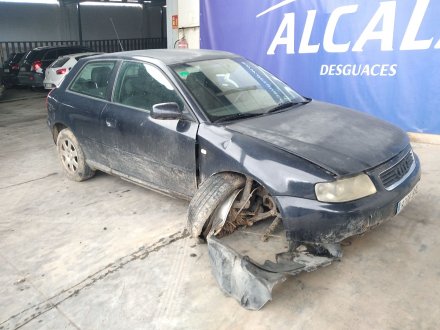 Vehiculo en el desguace: AUDI A3 (8L) 1.6 Ambiente