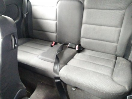 Vehiculo en el desguace: AUDI A3 (8L) 1.6 Ambiente