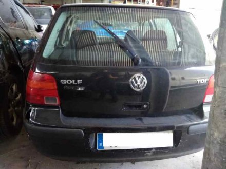 Vehiculo en el desguace: VOLKSWAGEN GOLF IV BERLINA (1J1) Básico