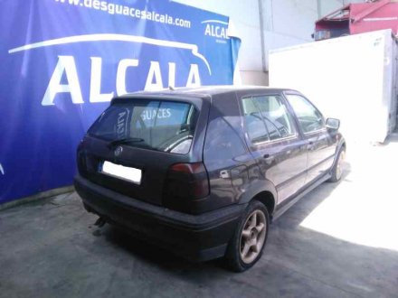 Vehiculo en el desguace: VOLKSWAGEN GOLF III BERLINA (1H1) CL