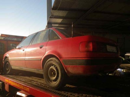 Vehiculo en el desguace: AUDI 80 AVANT Básico Berlina