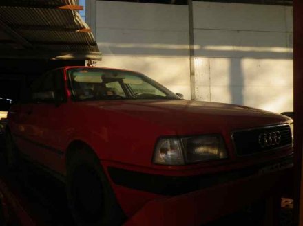 Vehiculo en el desguace: AUDI 80 AVANT Básico Berlina