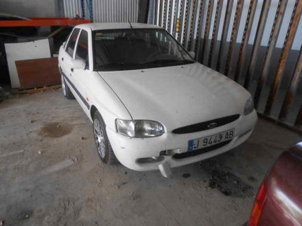 Vehiculo en el desguace: FORD ESCORT BERLINA/TURNIER Bravo Lim.