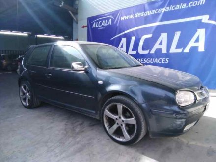 Vehiculo en el desguace: VOLKSWAGEN GOLF IV BERLINA (1J1) Básico