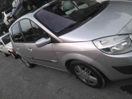 Vehiculo en el desguace: RENAULT SCENIC II Authentique