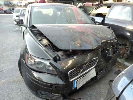 Vehiculo en el desguace: VOLVO S40 BERLINA 1.6 D Kinetic