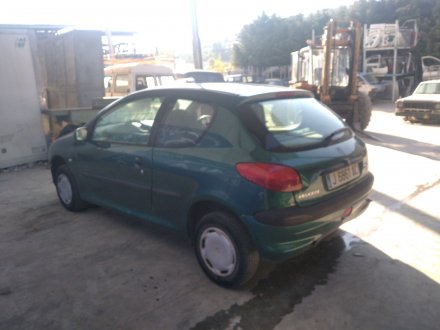 Vehiculo en el desguace: PEUGEOT 206 BERLINA XR
