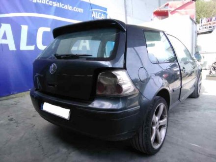 Vehiculo en el desguace: VOLKSWAGEN GOLF IV BERLINA (1J1) Básico