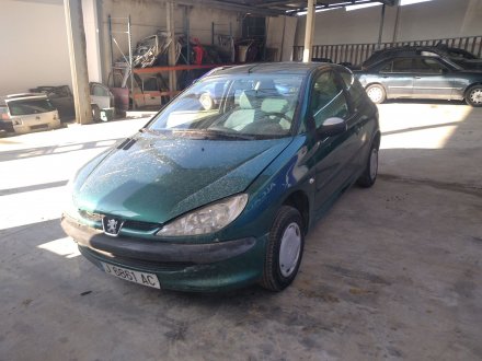 Vehiculo en el desguace: PEUGEOT 206 BERLINA XR