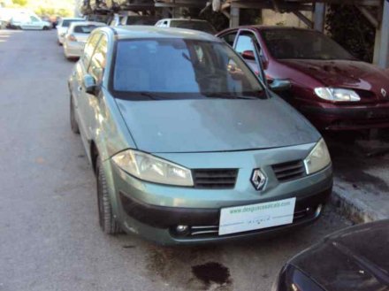 Vehiculo en el desguace: RENAULT MEGANE II BERLINA 5P Authentique