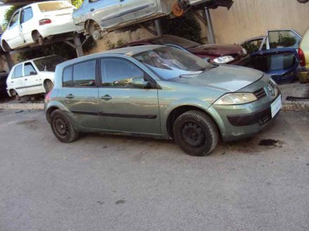 Vehiculo en el desguace: RENAULT MEGANE II BERLINA 5P Authentique