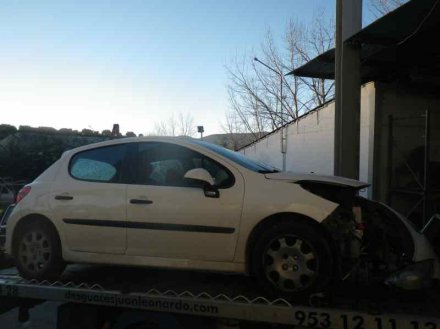 Vehiculo en el desguace: PEUGEOT 207 Confort