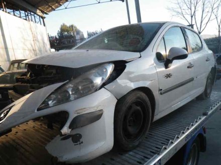 Vehiculo en el desguace: PEUGEOT 207 Confort