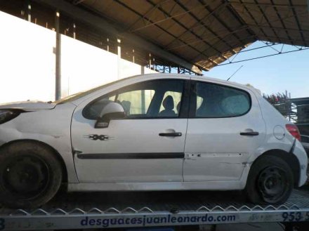 Vehiculo en el desguace: PEUGEOT 207 Confort