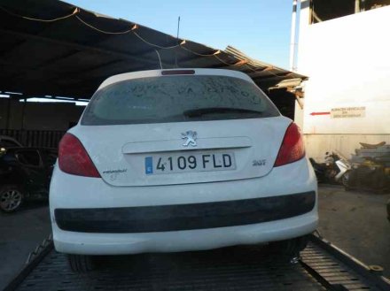 Vehiculo en el desguace: PEUGEOT 207 Confort