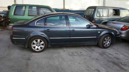 Vehiculo en el desguace: VOLKSWAGEN PASSAT BERLINA (3B3) Advance