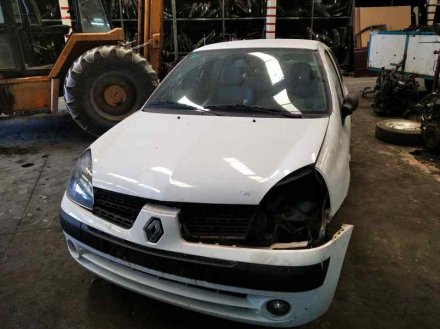 Vehiculo en el desguace: RENAULT CLIO II FASE II (B/CB0) Authentique