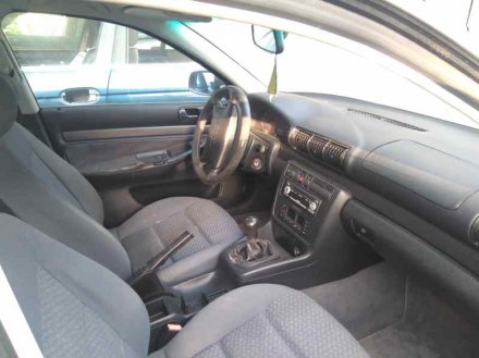 Vehiculo en el desguace: AUDI A4 BERLINA (B5) 1.8