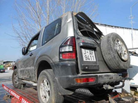 Vehiculo en el desguace: MITSUBISHI MONTERO (V60/V70) 3.2 DI-D Boss (3-ptas.)