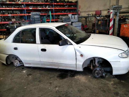 Vehiculo en el desguace: HYUNDAI ACCENT (X3) 1.5 GS