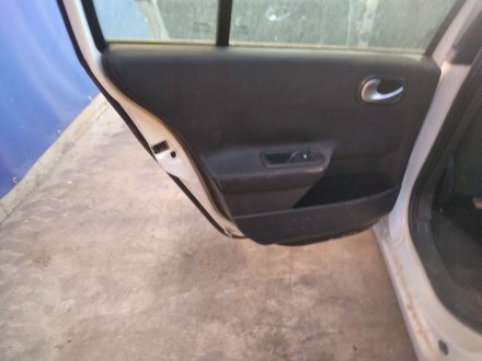 Vehiculo en el desguace: RENAULT MEGANE II CLASSIC BERLINA 1.5 dCi Diesel