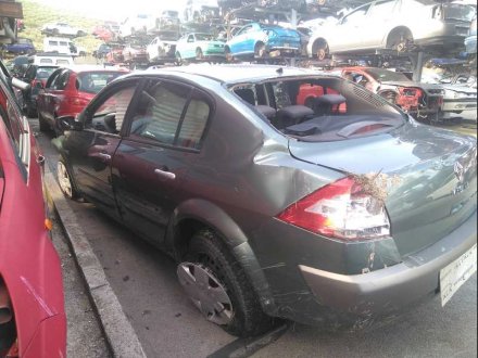 Vehiculo en el desguace: RENAULT MEGANE II CLASSIC BERLINA Confort Dynamique