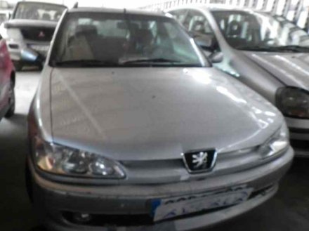 Vehiculo en el desguace: PEUGEOT 206 BERLINA X-Line