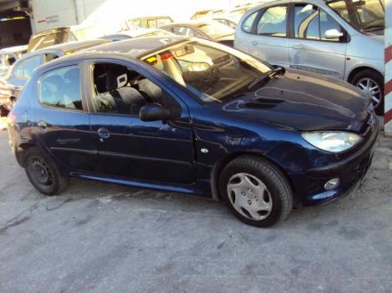 Vehiculo en el desguace: PEUGEOT 206 BERLINA XT