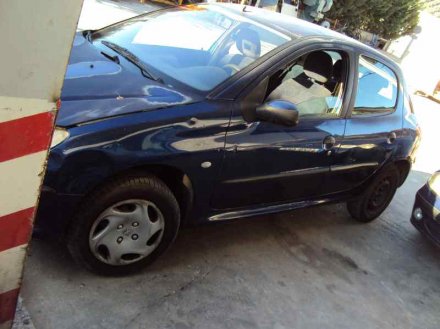 Vehiculo en el desguace: PEUGEOT 206 BERLINA XT