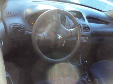 Vehiculo en el desguace: PEUGEOT 206 BERLINA XT