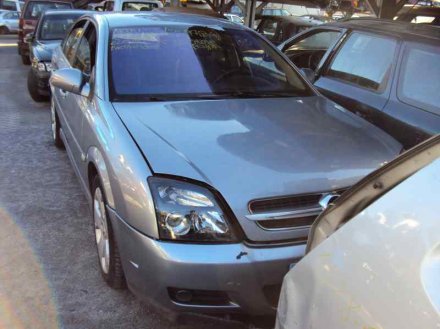 Vehiculo en el desguace: OPEL VECTRA C BERLINA Comfort