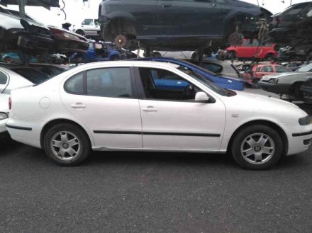 Vehiculo en el desguace: SEAT TOLEDO (1M2) Signo