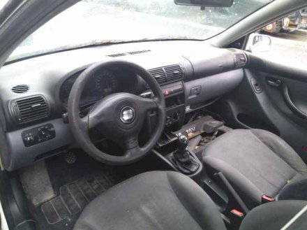 Vehiculo en el desguace: SEAT TOLEDO (1M2) Signo