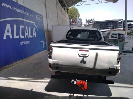 Vehiculo en el desguace: MITSUBISHI L 200 (KA0/KB0) Cabina doble Invite 4x4