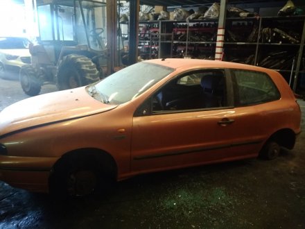 Vehiculo en el desguace: FIAT BRAVO (182) JTD 105 / 100 SX