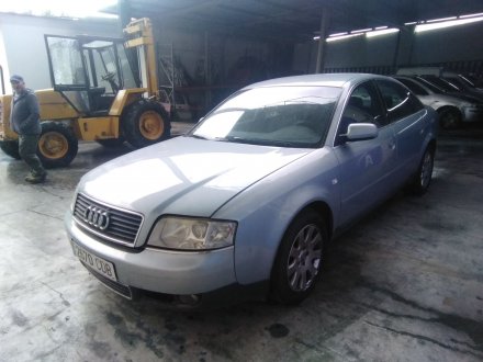 Vehiculo en el desguace: AUDI A6 Berlina (4B2) 2.5 TDI